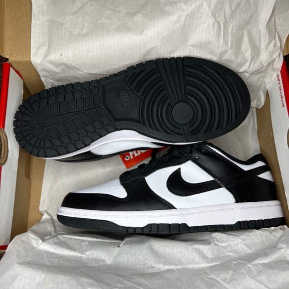 Nike Women's dunk low black and white “panda” - Picture 4 of 4